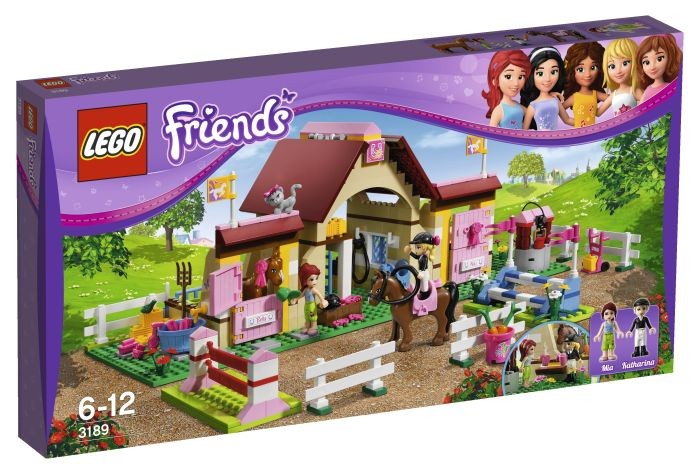 Lees Meer... : 3189 Lego Friends Heartlake Paardenstal met springcircuit