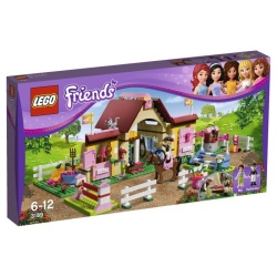 3189 Lego Friends - Heartlake Paardenstal met springcircuit