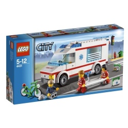 4431 Lego Ambulance met ambulance personeel