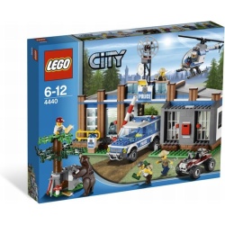 4440 Lego Bospolitiebureau