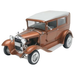85-4259 Revell 1931 Ford Model A Rat Rod 2 'n 1