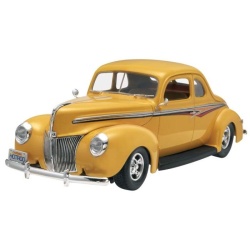 85-4993 Revell 1940 Ford Coupe Street Rod