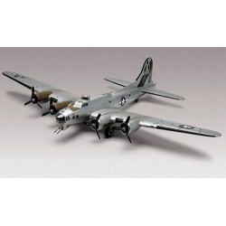 5600 Revell B17-G Flying Fortress