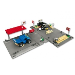 8126 Lego desert challenge