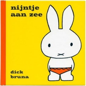 Boek Nijntje aan zee