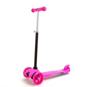 Vergroot Scooter Driewieler Roze Alert Scooter Driewieler Roze Alert